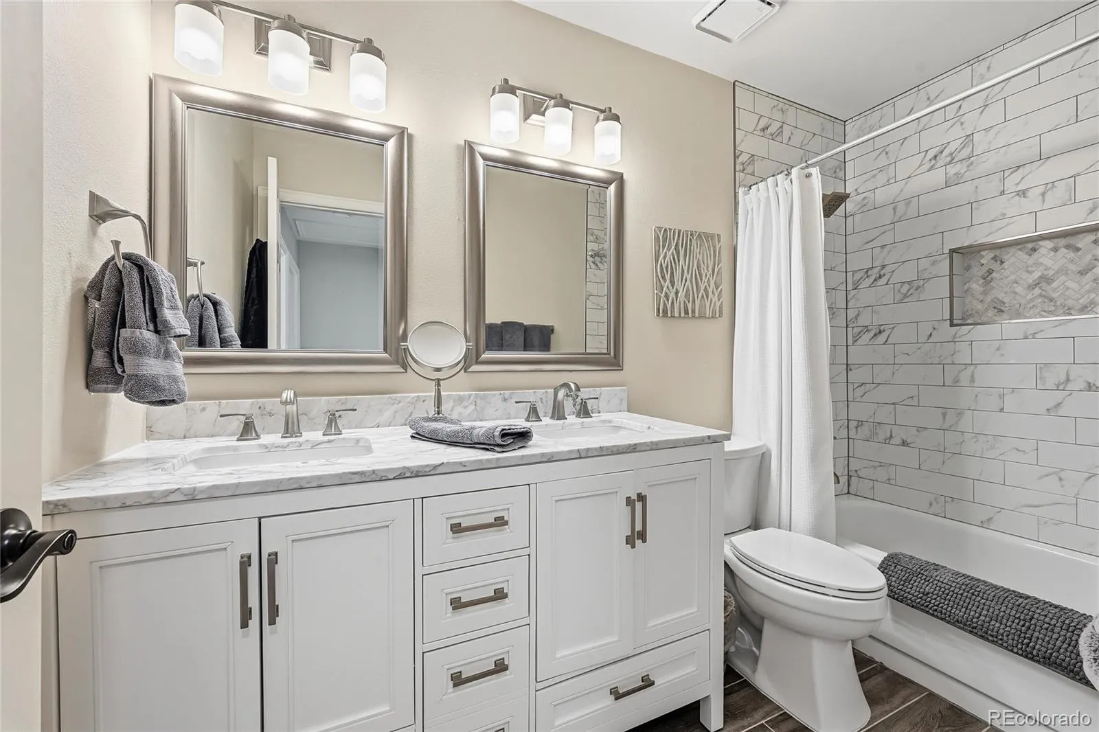 04142026130459 1600 21