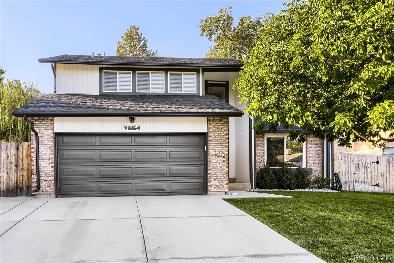 7654 W Ontario Place Littleton CO 80128 | MLS #REC6157436 08232026013255 1600 1