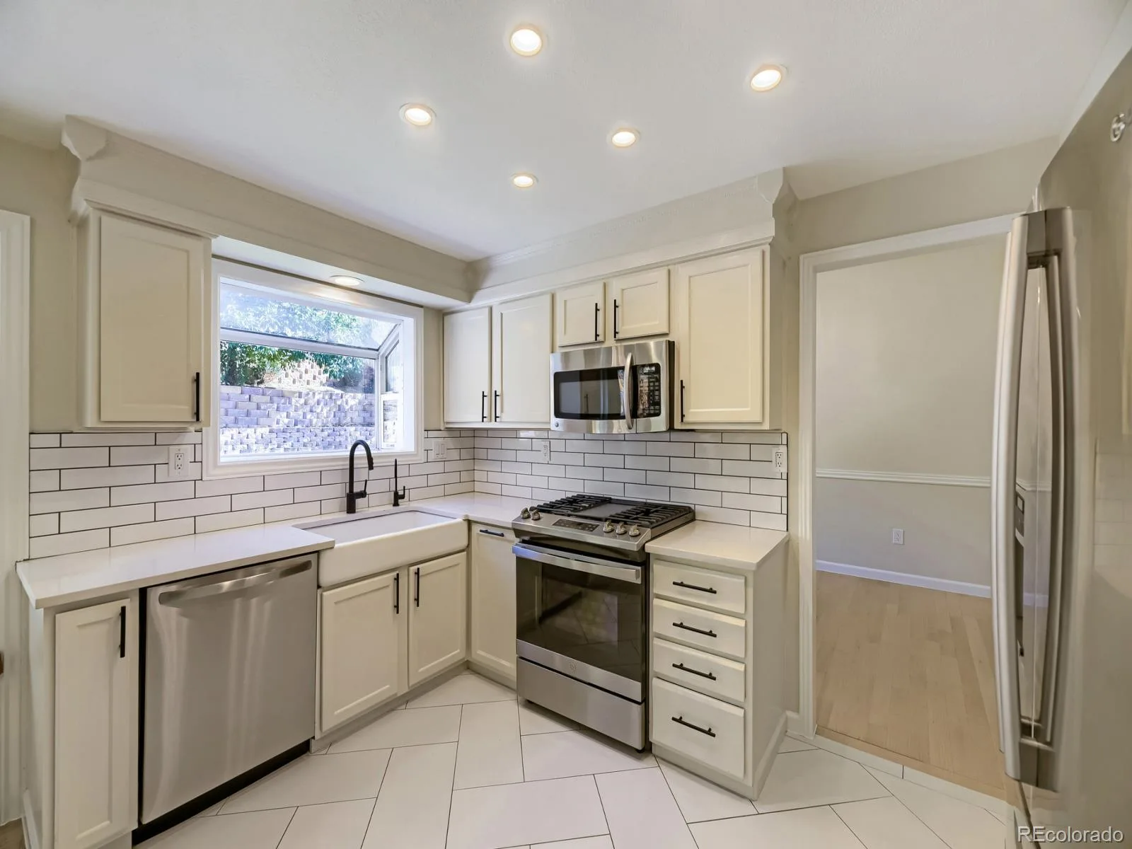 7654 W Ontario Place Littleton CO 80128 | MLS #REC6157436 08232026013255 1600 10