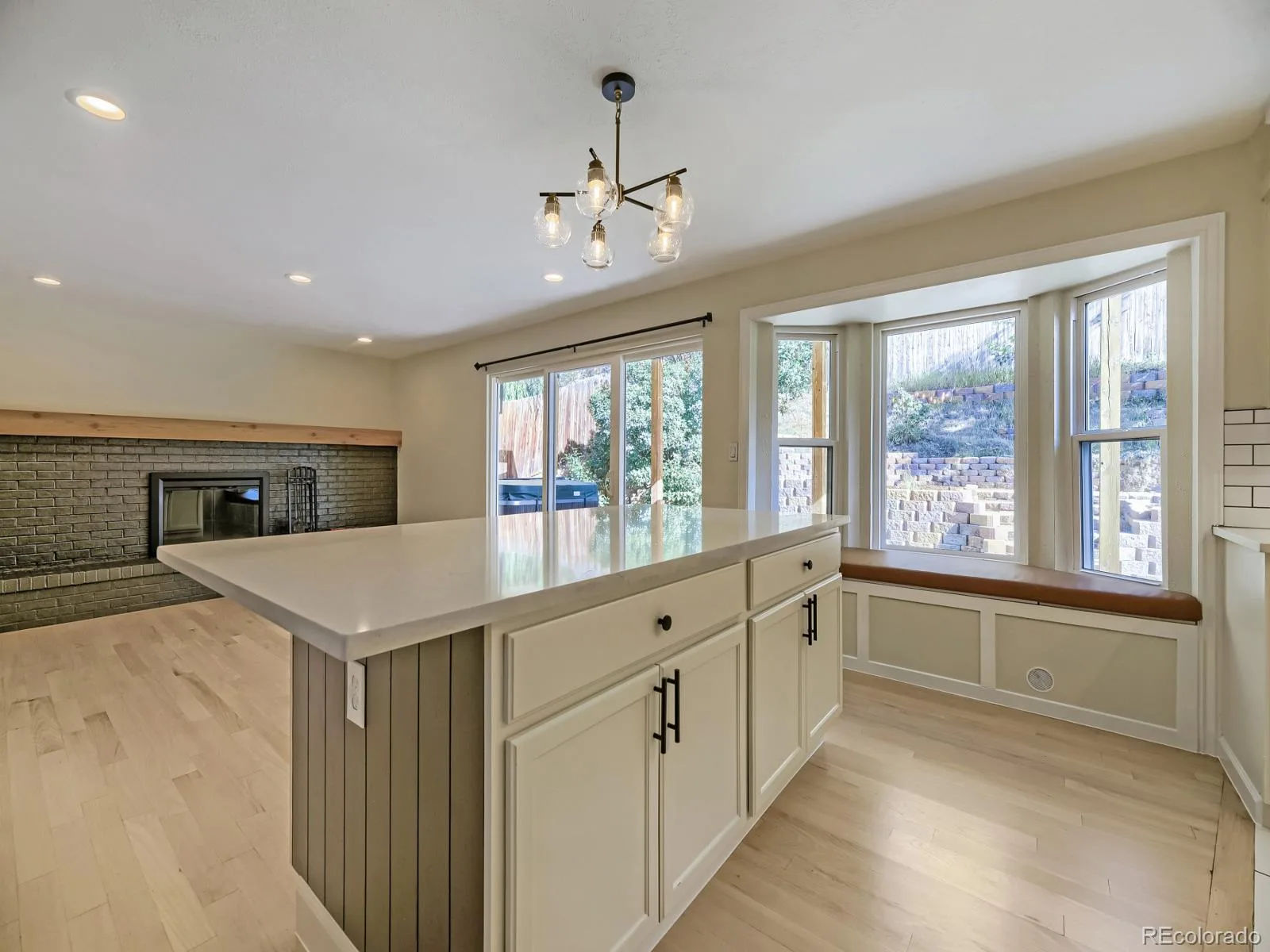 7654 W Ontario Place Littleton CO 80128 | MLS #REC6157436 08232026013255 1600 11