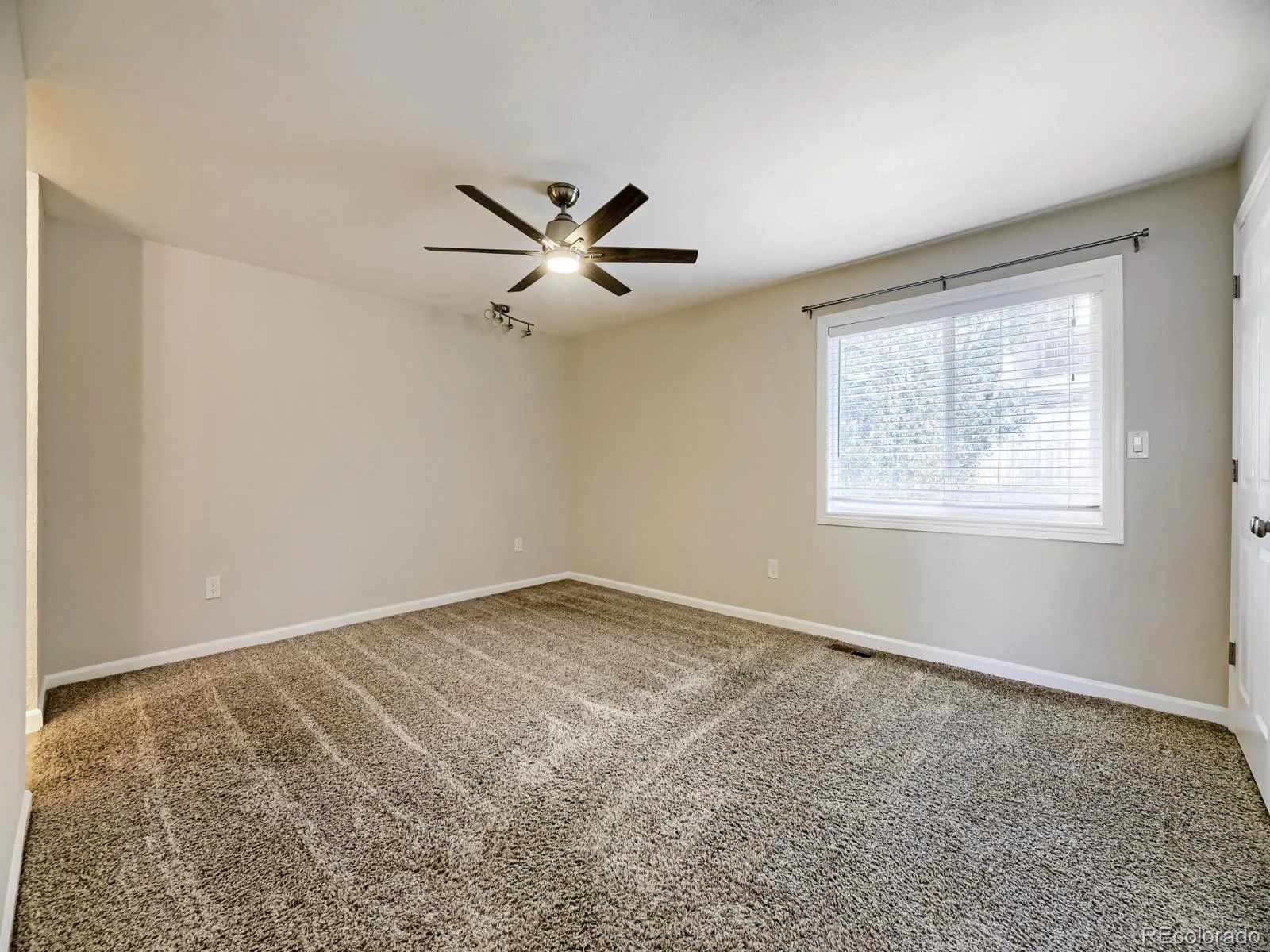 7654 W Ontario Place Littleton CO 80128 | MLS #REC6157436 08232026013255 1600 24