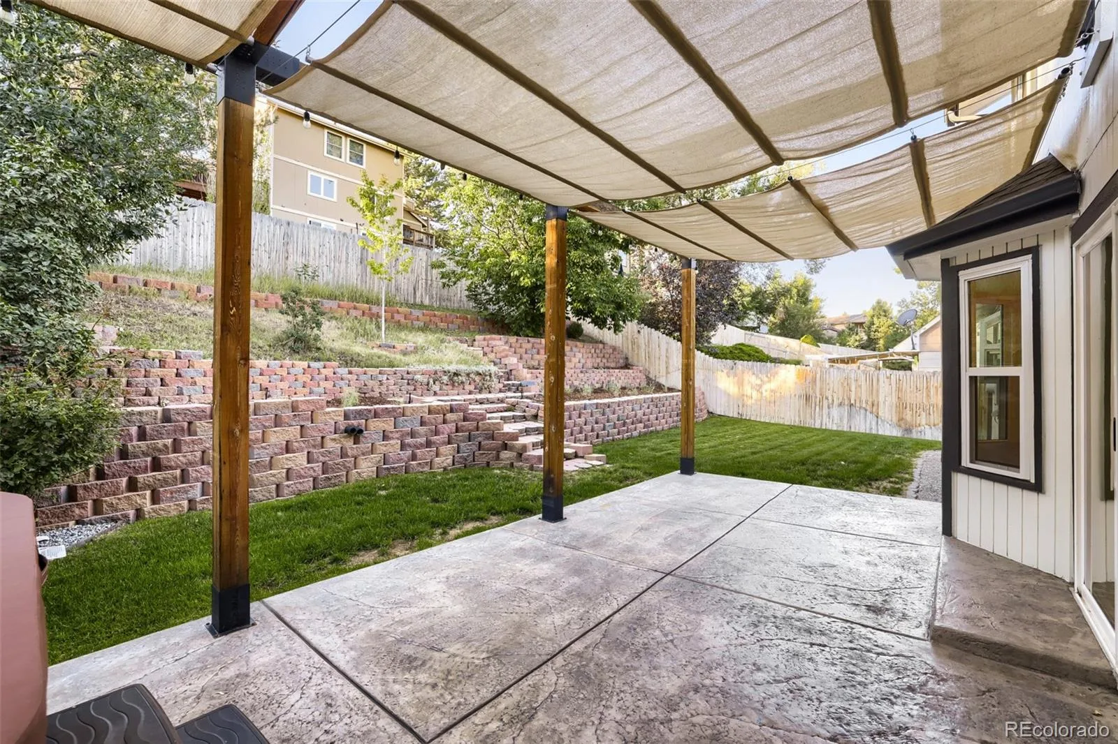 7654 W Ontario Place Littleton CO 80128 | MLS #REC6157436 08232026013255 1600 35