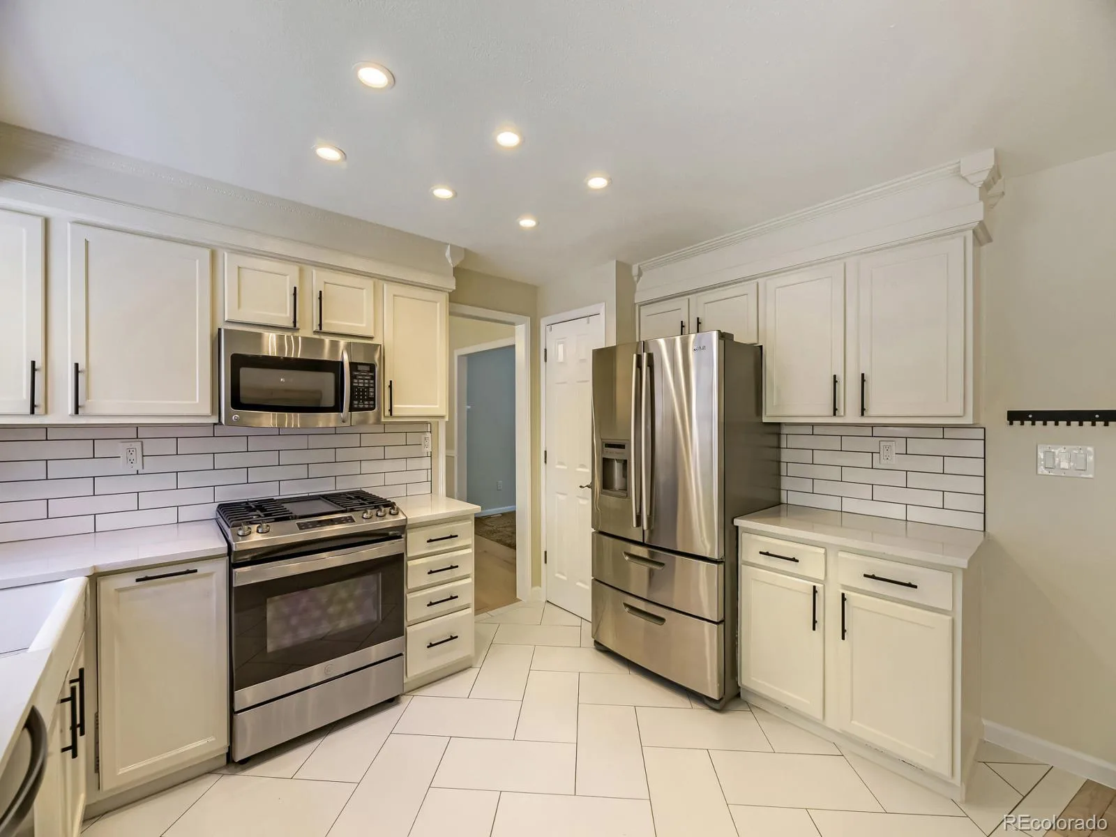 7654 W Ontario Place Littleton CO 80128 | MLS #REC6157436 08232026013255 1600 8