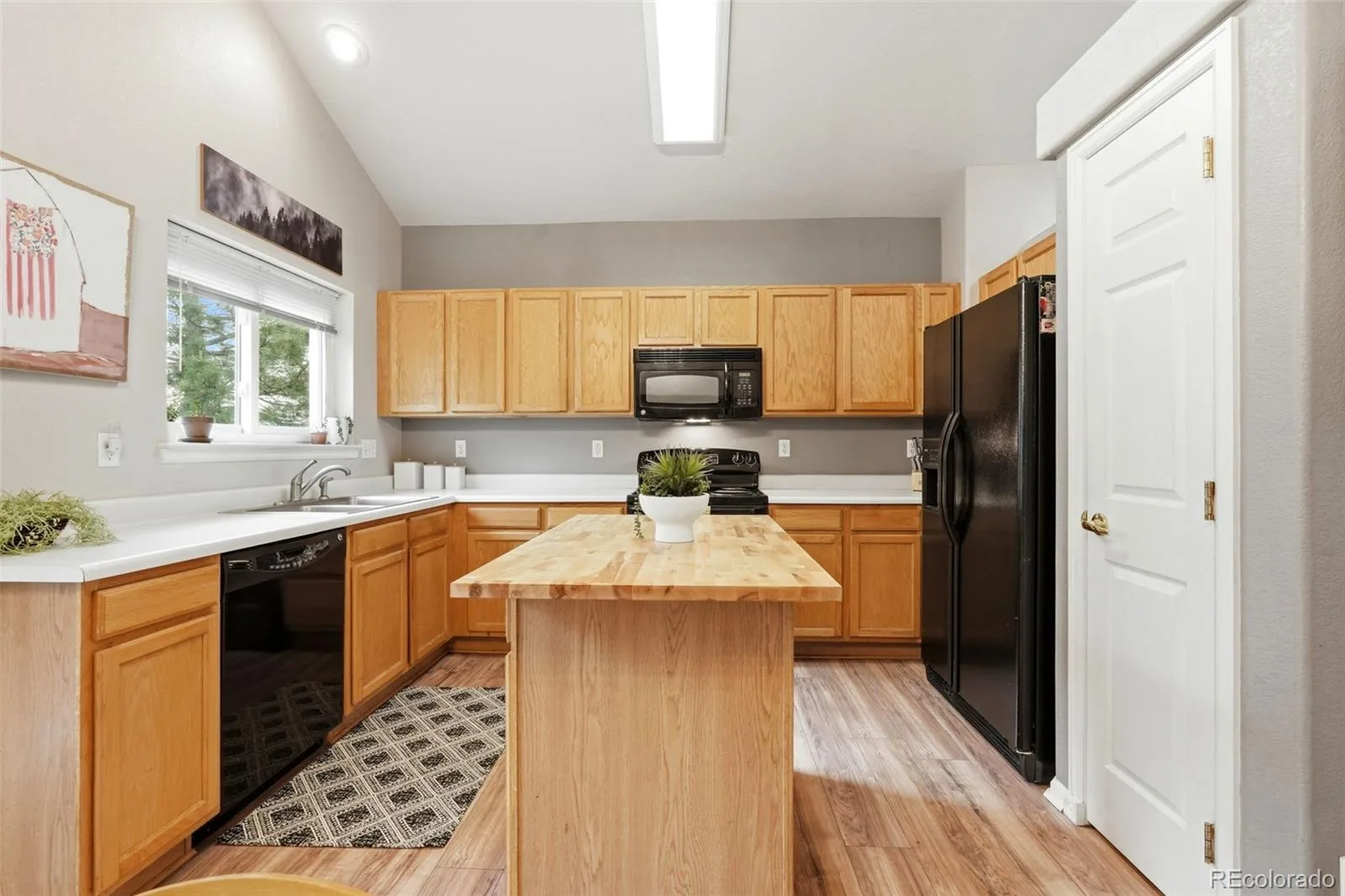 3302 Billington Drive Erie CO 80516 | MLS #REC6161250 08062026025451 1600 10