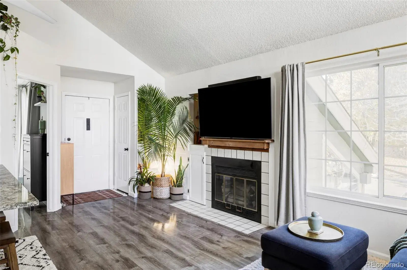 888 S Reed Court #B Lakewood CO 80226 MLS #REC6162204 02132026013826 1600 7