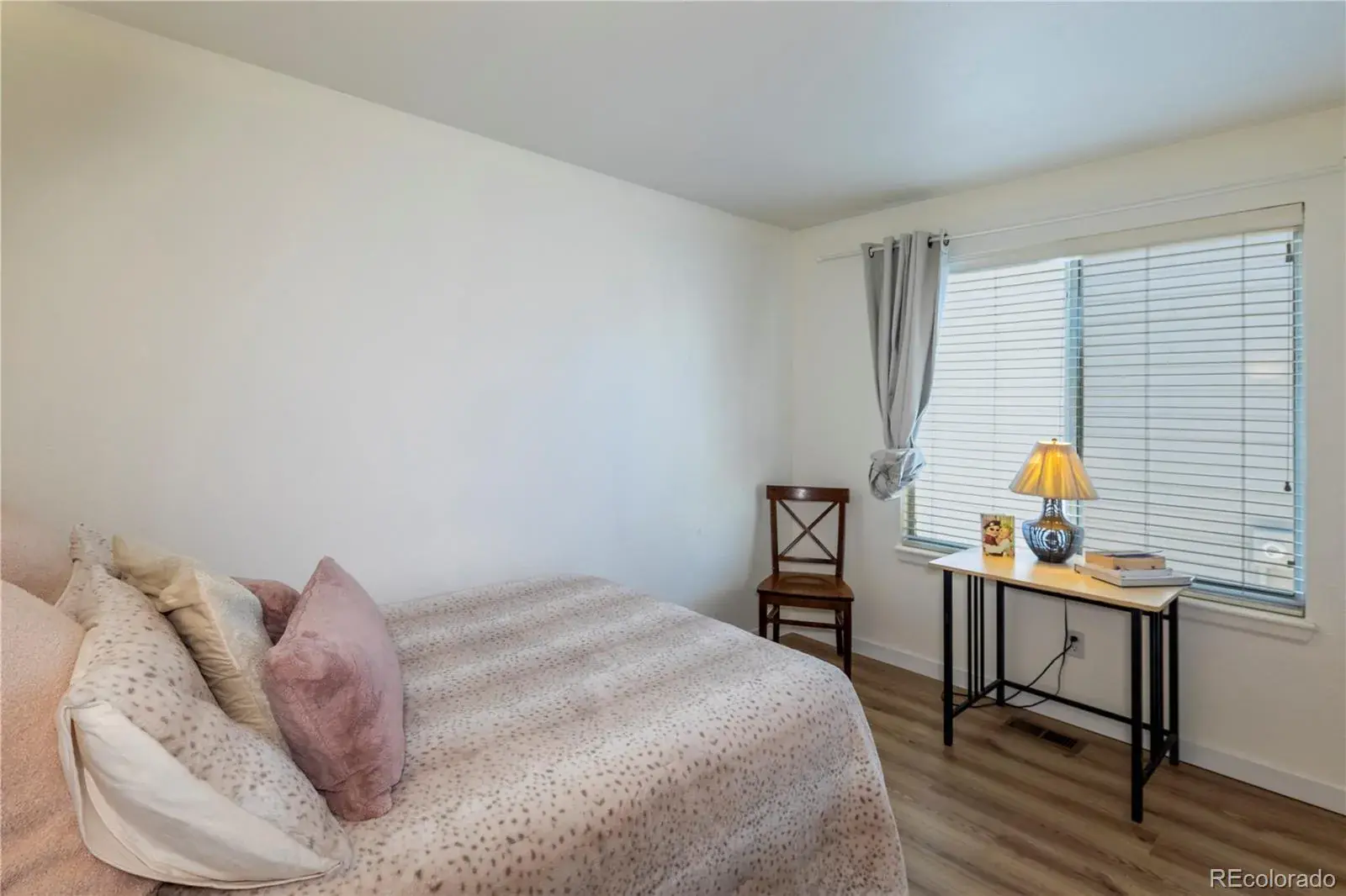 11182025181407 1600 12