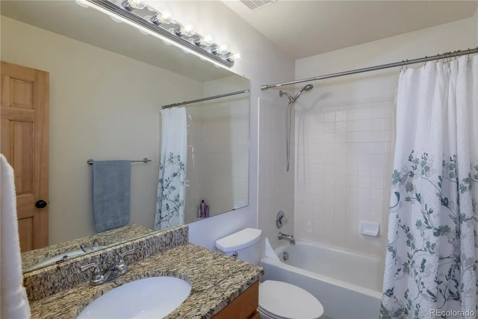 11182025181407 1600 23