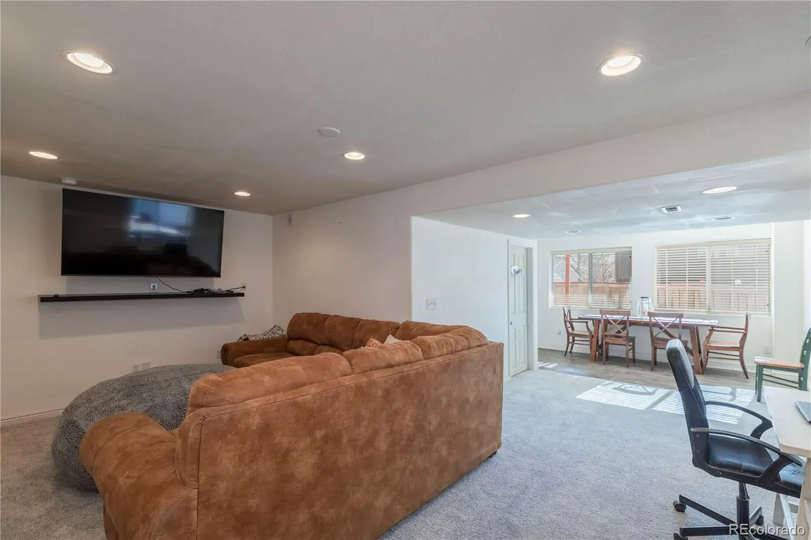 11182025181407 1600 25