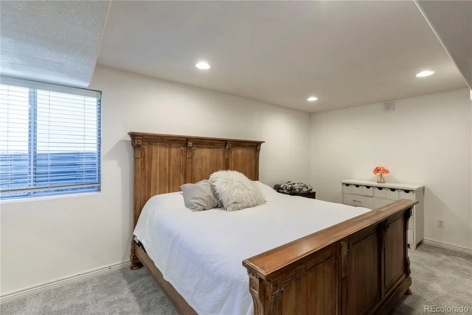 11182025181407 1600 29