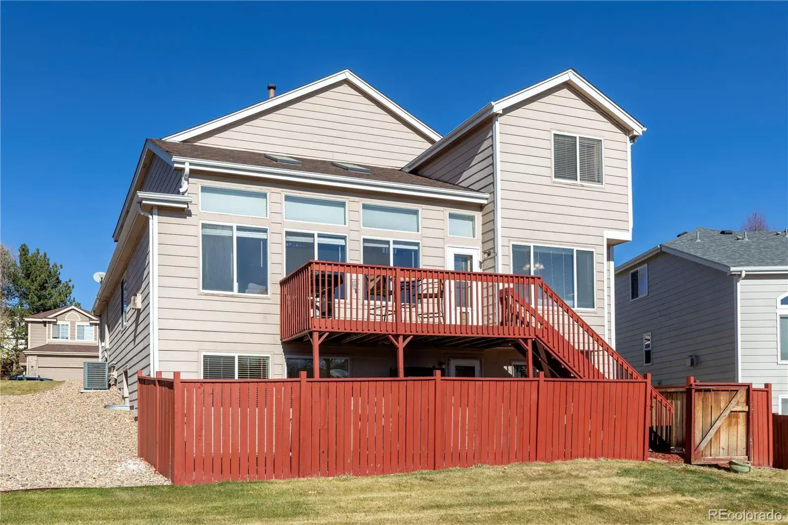 11182025181407 1600 38