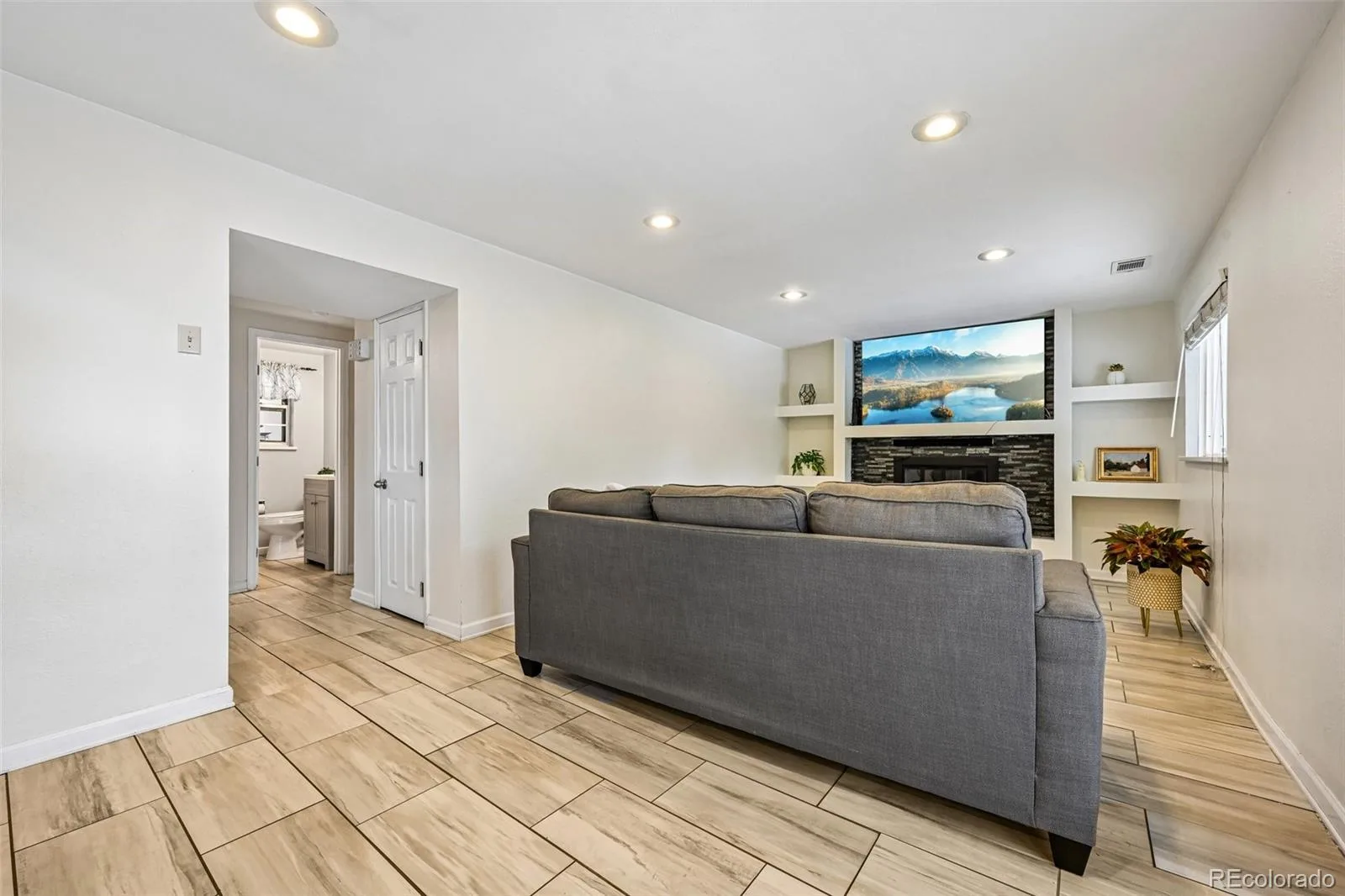 392 Zion Street Aurora CO 80011 MLS #REC6163972 07092026211339 1600 18