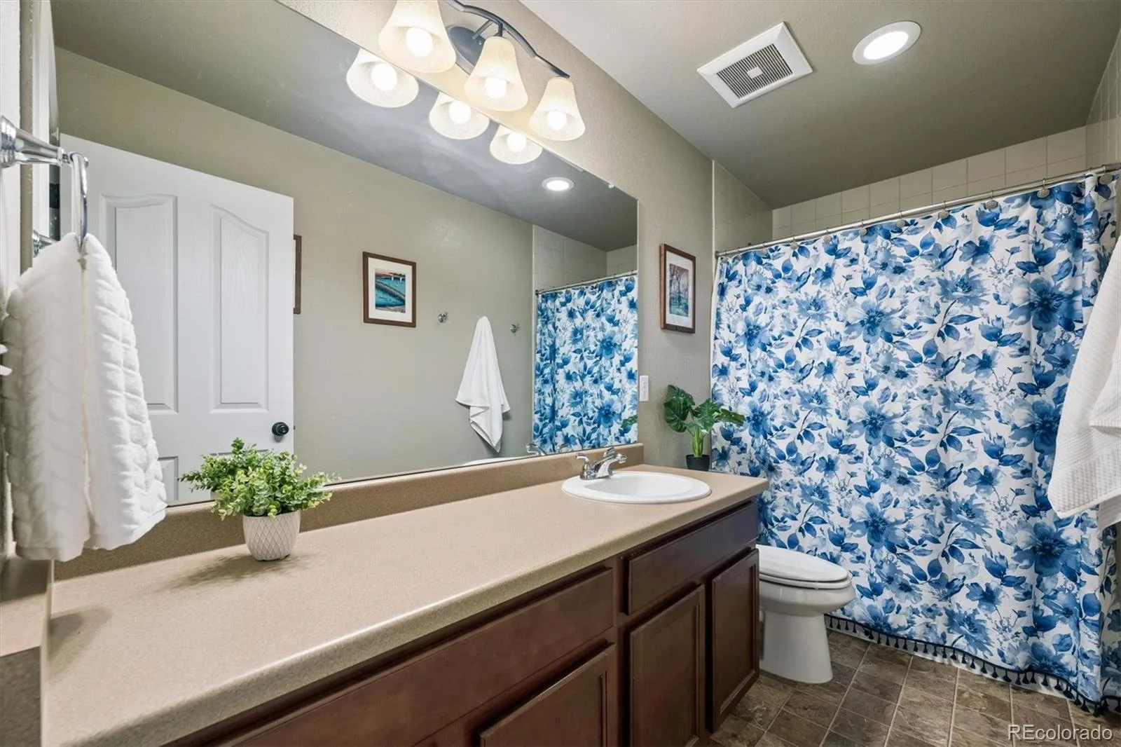 4805 S Catawba Street Aurora CO 80016 MLS #REC6164216 06122026173411 1600 19