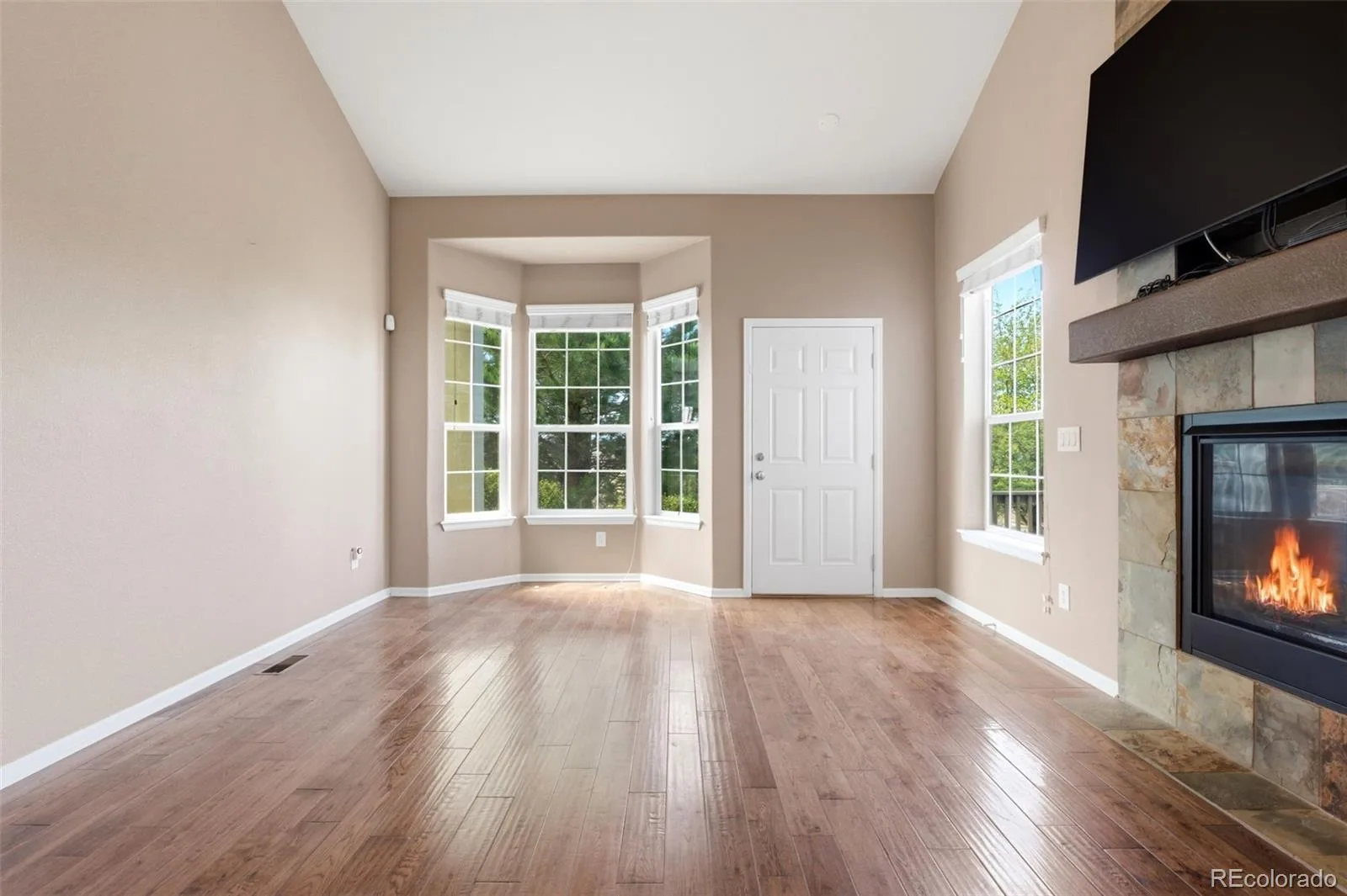 854 Ironspur Court Castle Rock CO 80108 | MLS #REC6164284 08122026223839 1600 5