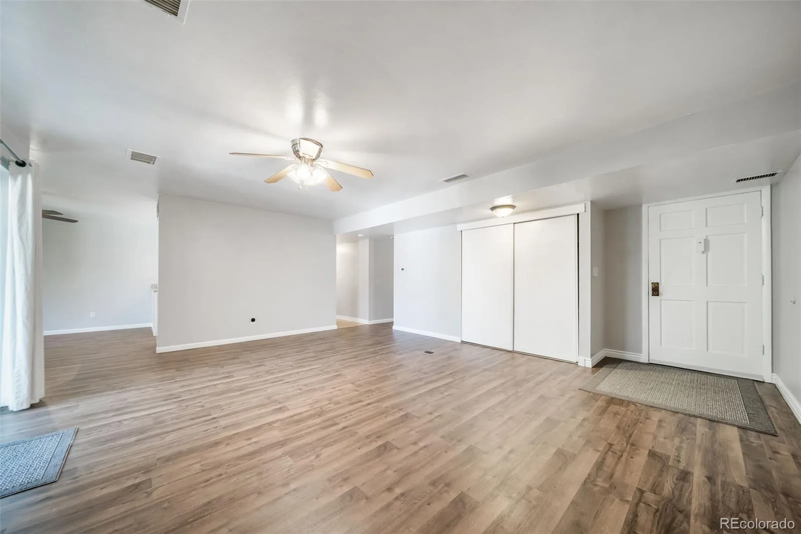 7251 S Xenia Circle #F Centennial CO 80112 | MLS #REC6166294 07302026005710 1600 5