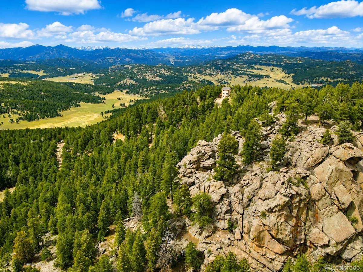 8510 Bobsled Trail Morrison CO 80465 | MLS #REC6166395 07062026191624 1200 36