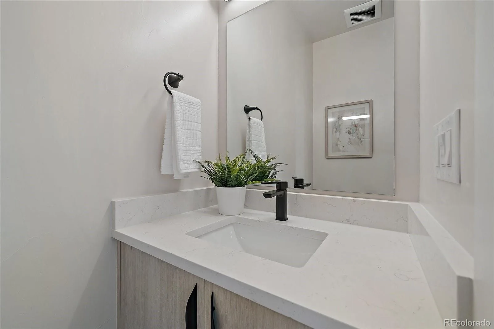 1370 Lowell Boulevard #4 Denver CO 80204 | MLS #REC6166719 08102026151749 1600 8