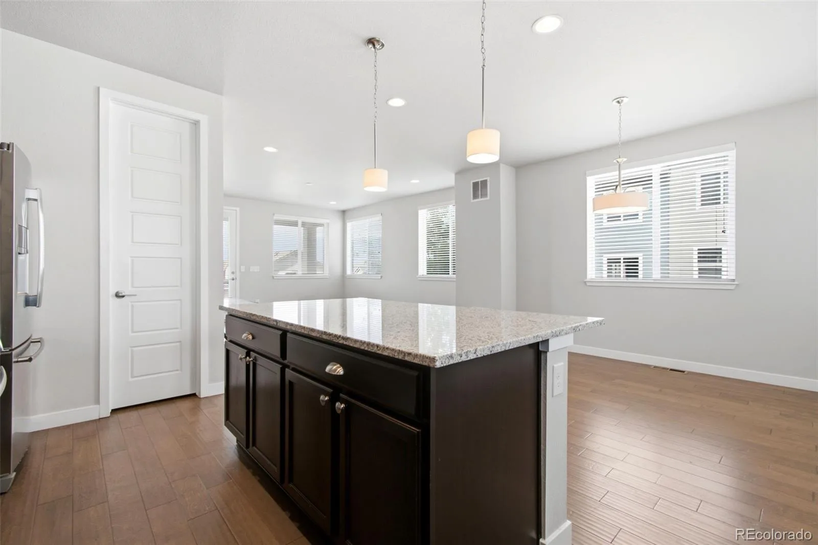 638 E Hinsdale Avenue Littleton CO 80122 | MLS #REC6167252 07102026172319 1600 10