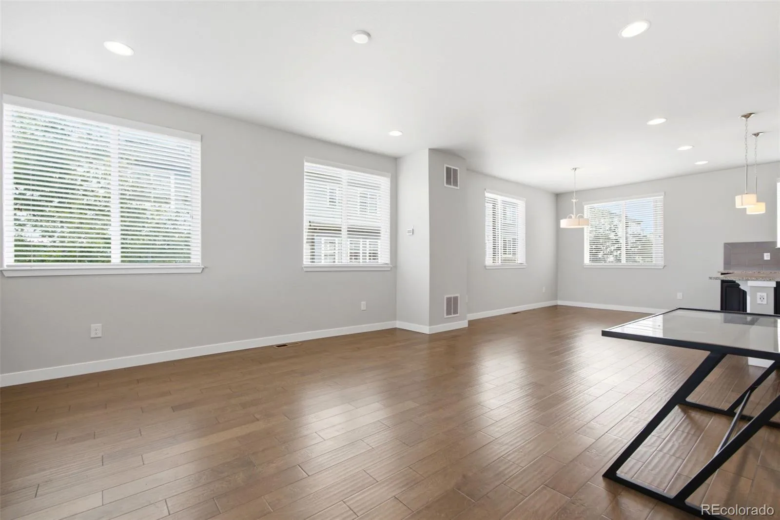 638 E Hinsdale Avenue Littleton CO 80122 | MLS #REC6167252 07102026172319 1600 14