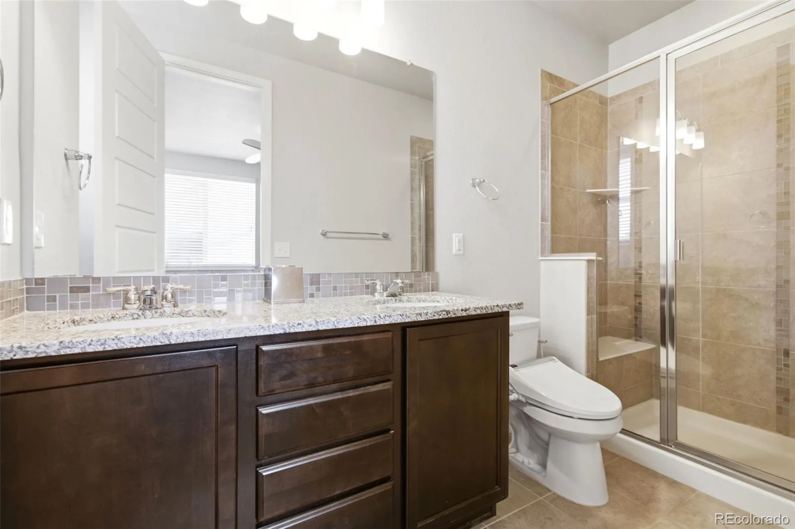 638 E Hinsdale Avenue Littleton CO 80122 | MLS #REC6167252 07102026172319 1600 21
