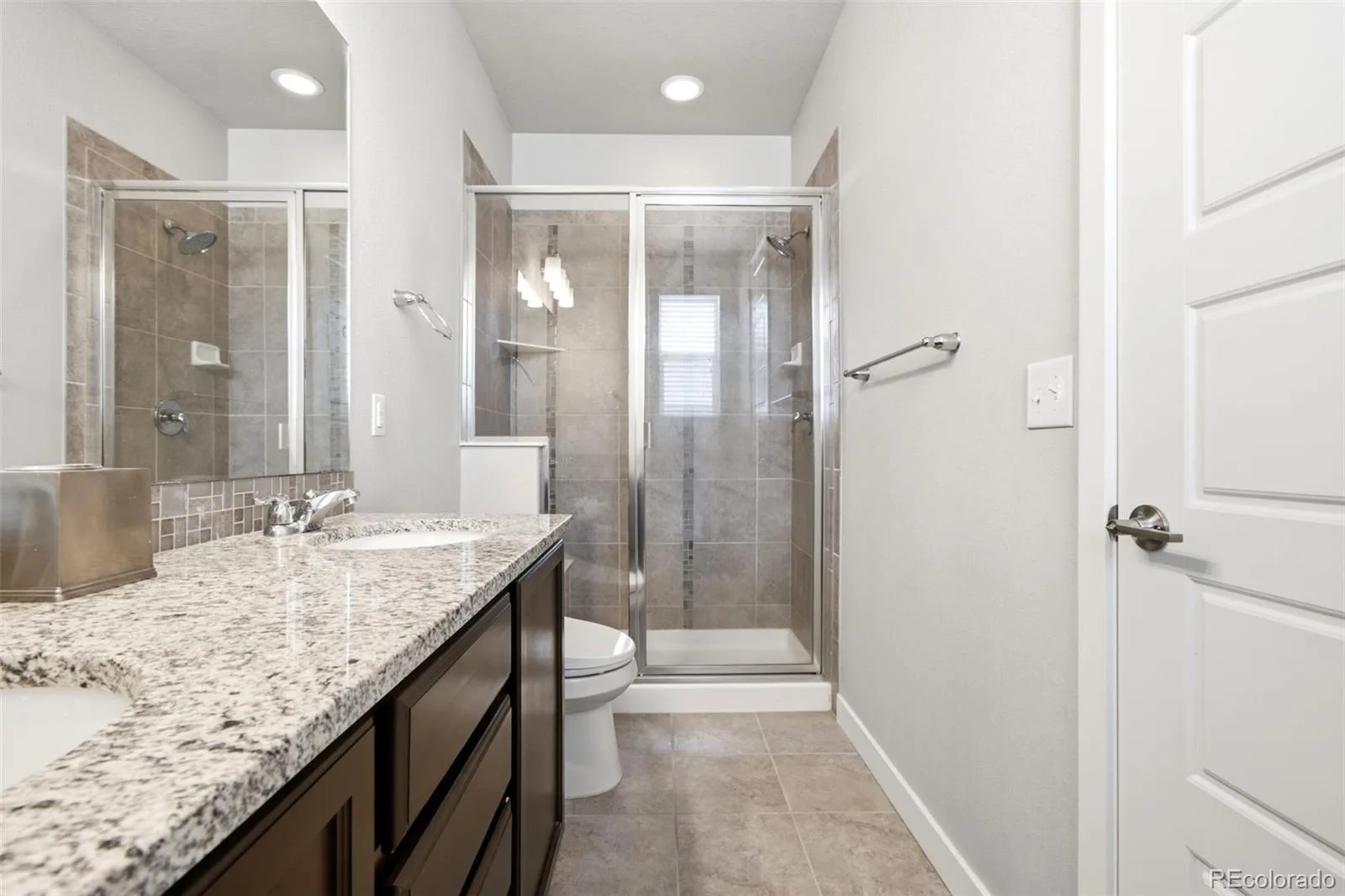 638 E Hinsdale Avenue Littleton CO 80122 | MLS #REC6167252 07102026172319 1600 22