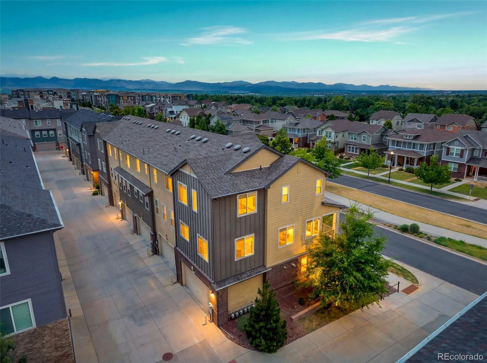 638 E Hinsdale Avenue Littleton CO 80122 | MLS #REC6167252 07102026172319 1600 41