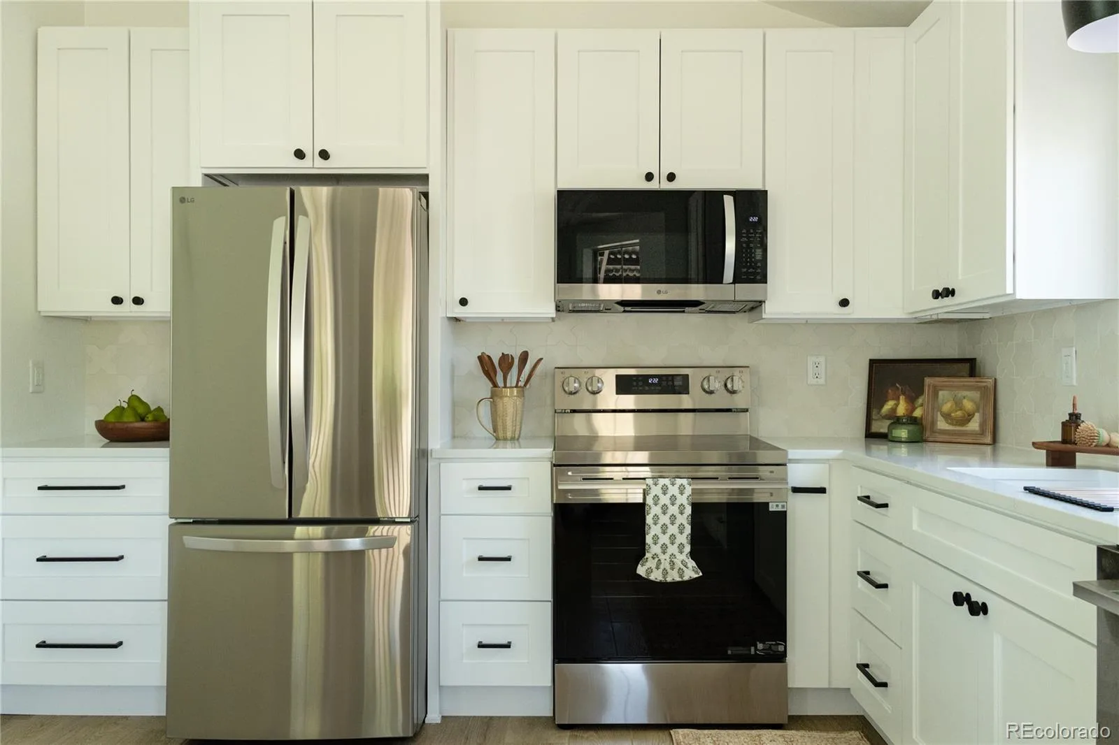 9633 W Elmhurst Place Littleton CO 80128 | MLS #REC6168543 07222026163502 1600 21