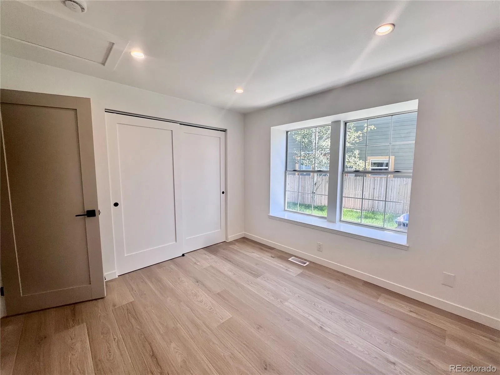 9633 W Elmhurst Place Littleton CO 80128 | MLS #REC6168543 07222026163502 1600 9