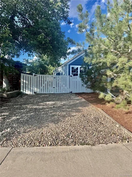 9633 W Elmhurst Place Littleton CO 80128 | MLS #REC6168543 07222026163502 800 15