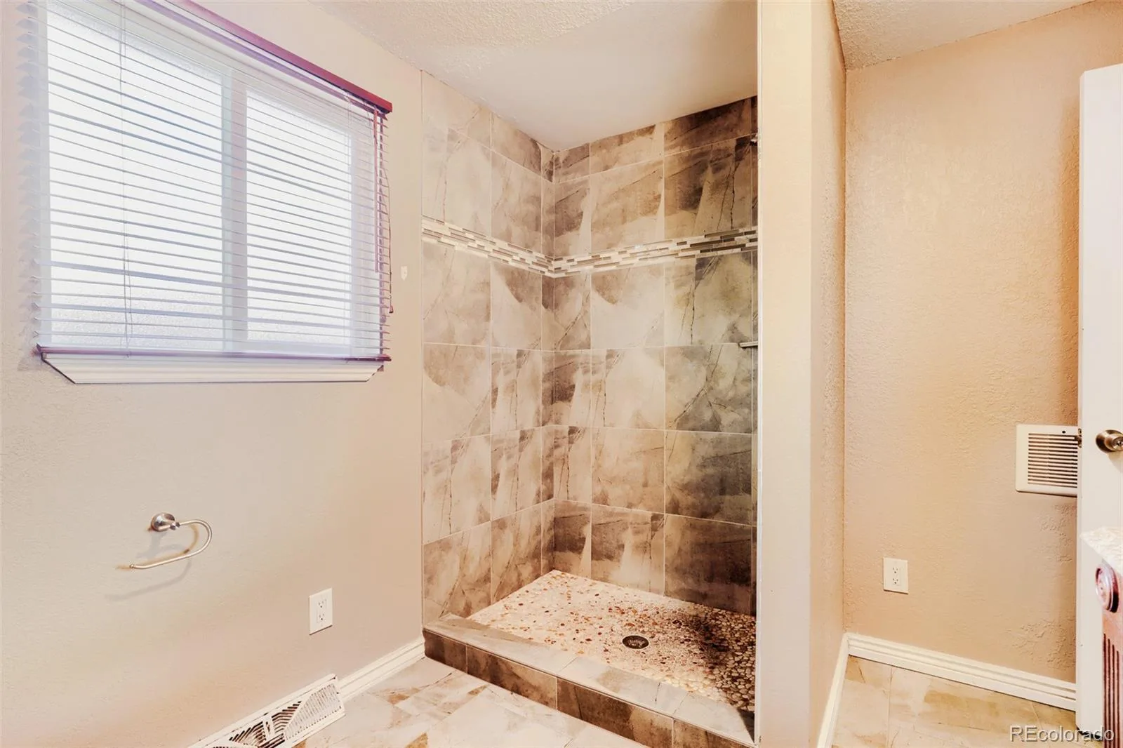 9321 W 104th Place Broomfield CO 80021 | MLS #REC6169463 06242026234248 1600 17