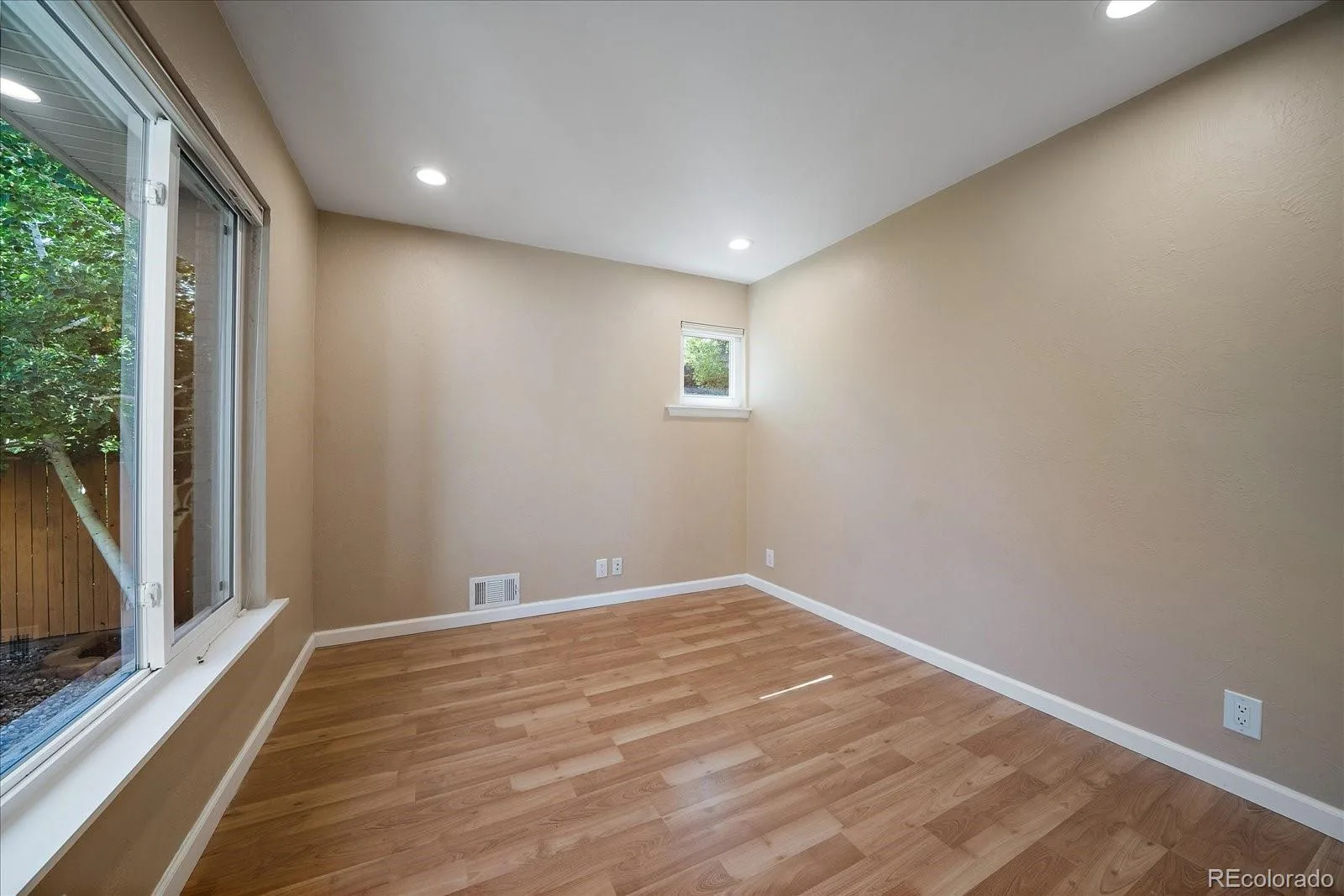 1181 E Costilla Avenue Littleton CO 80122 | MLS #REC6169904 08172026154119 1600 22