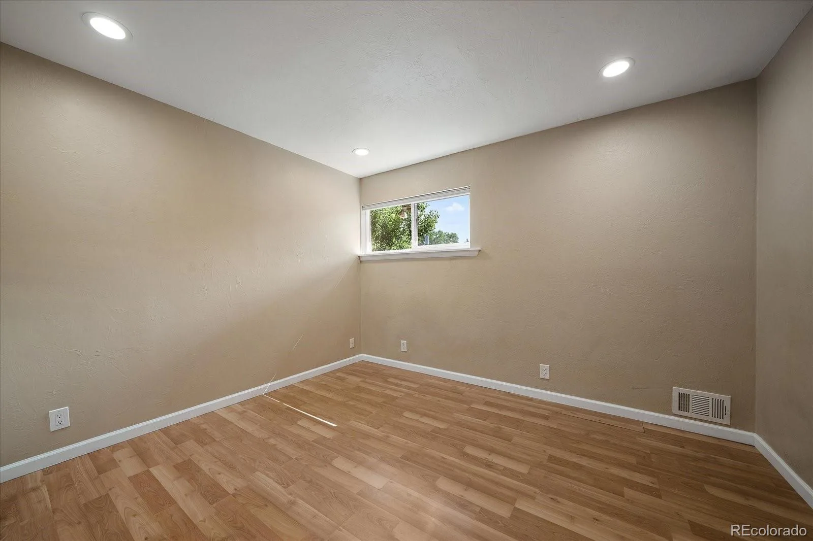 1181 E Costilla Avenue Littleton CO 80122 | MLS #REC6169904 08172026154119 1600 25