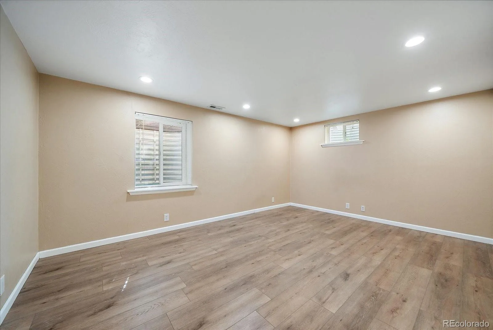 1181 E Costilla Avenue Littleton CO 80122 | MLS #REC6169904 08172026154119 1600 33