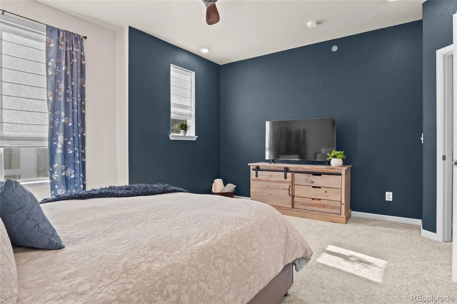 409 Millwall Circle Castle Rock CO 80108 | MLS #REC6170408 08072026044309 1600 15