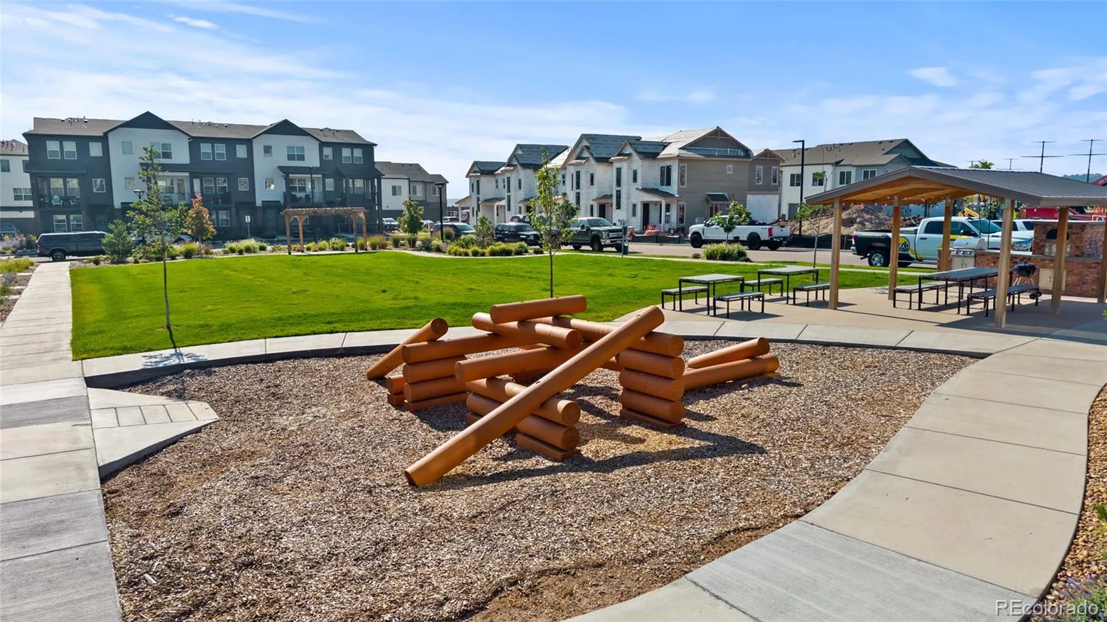 409 Millwall Circle Castle Rock CO 80108 | MLS #REC6170408 08072026044309 1600 29