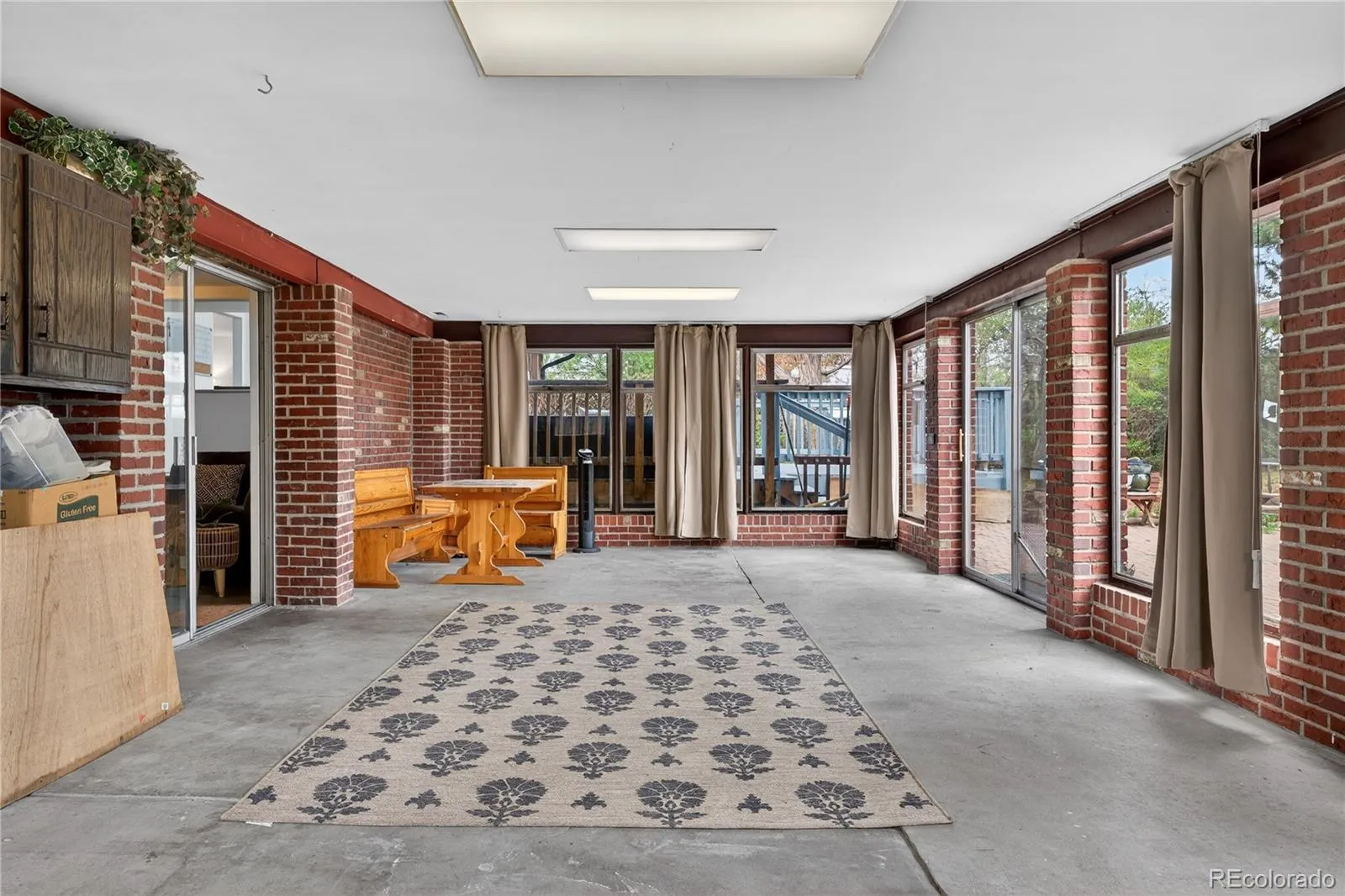 04062026230244 1600 14