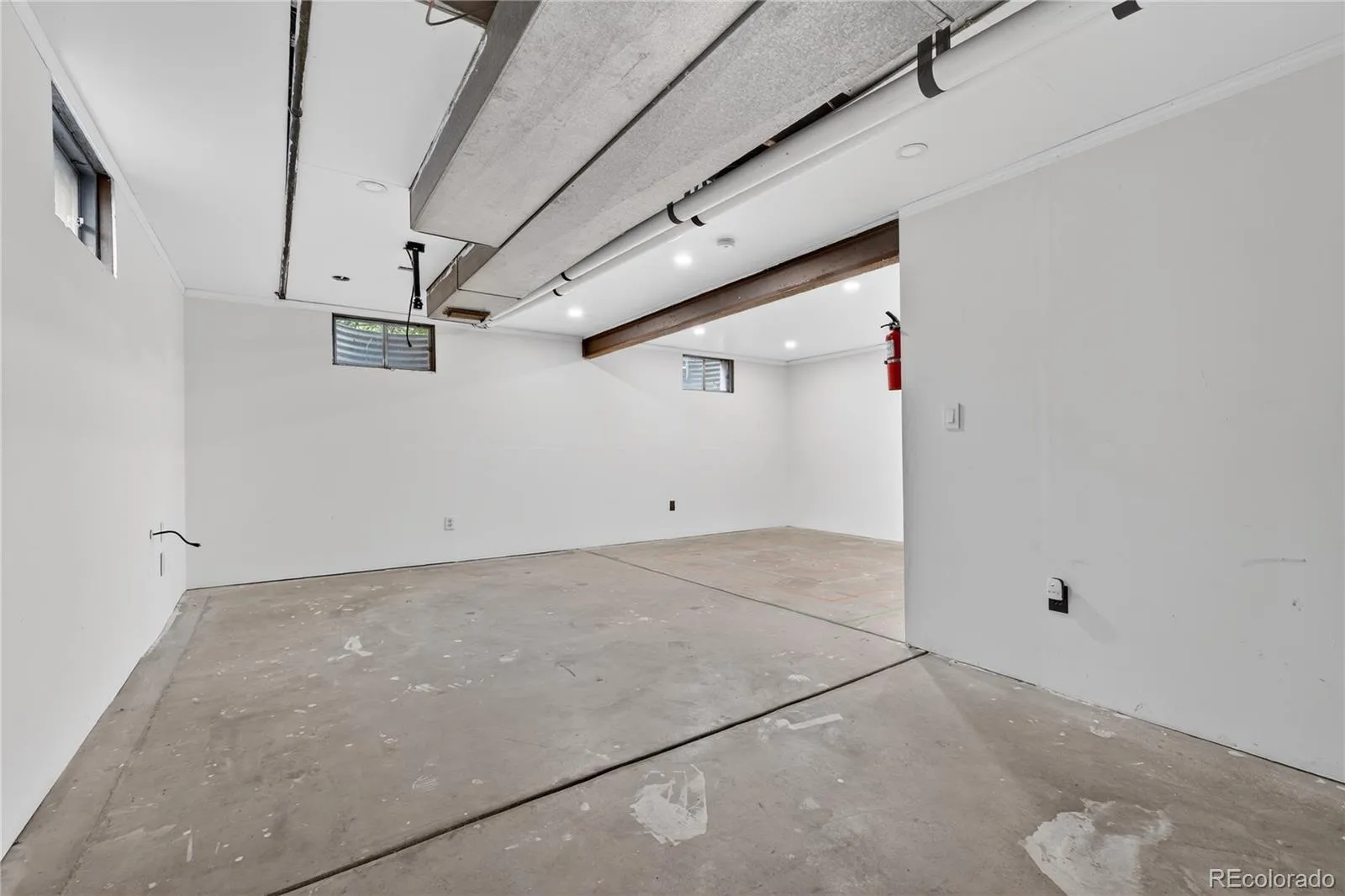 04062026230244 1600 27