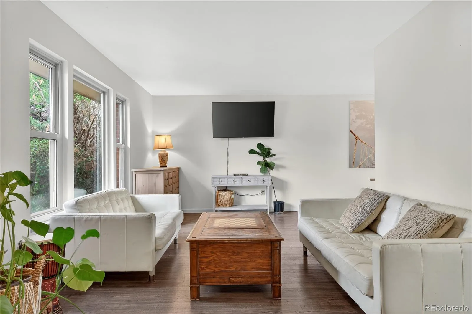 04062026230244 1600 3