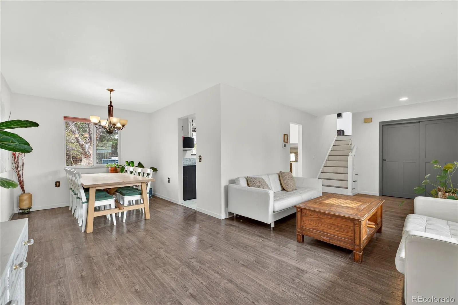 04062026230244 1600 5