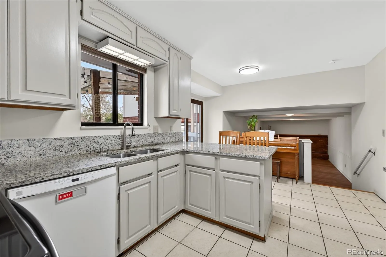 04062026230244 1600 8