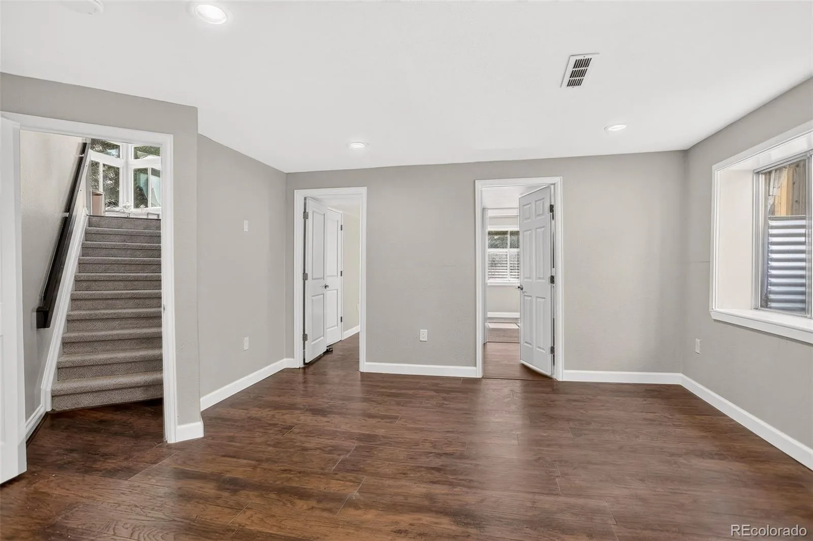 5033 S Owens Street Littleton CO 80127 | MLS #REC6171466 08142026111237 1600 33