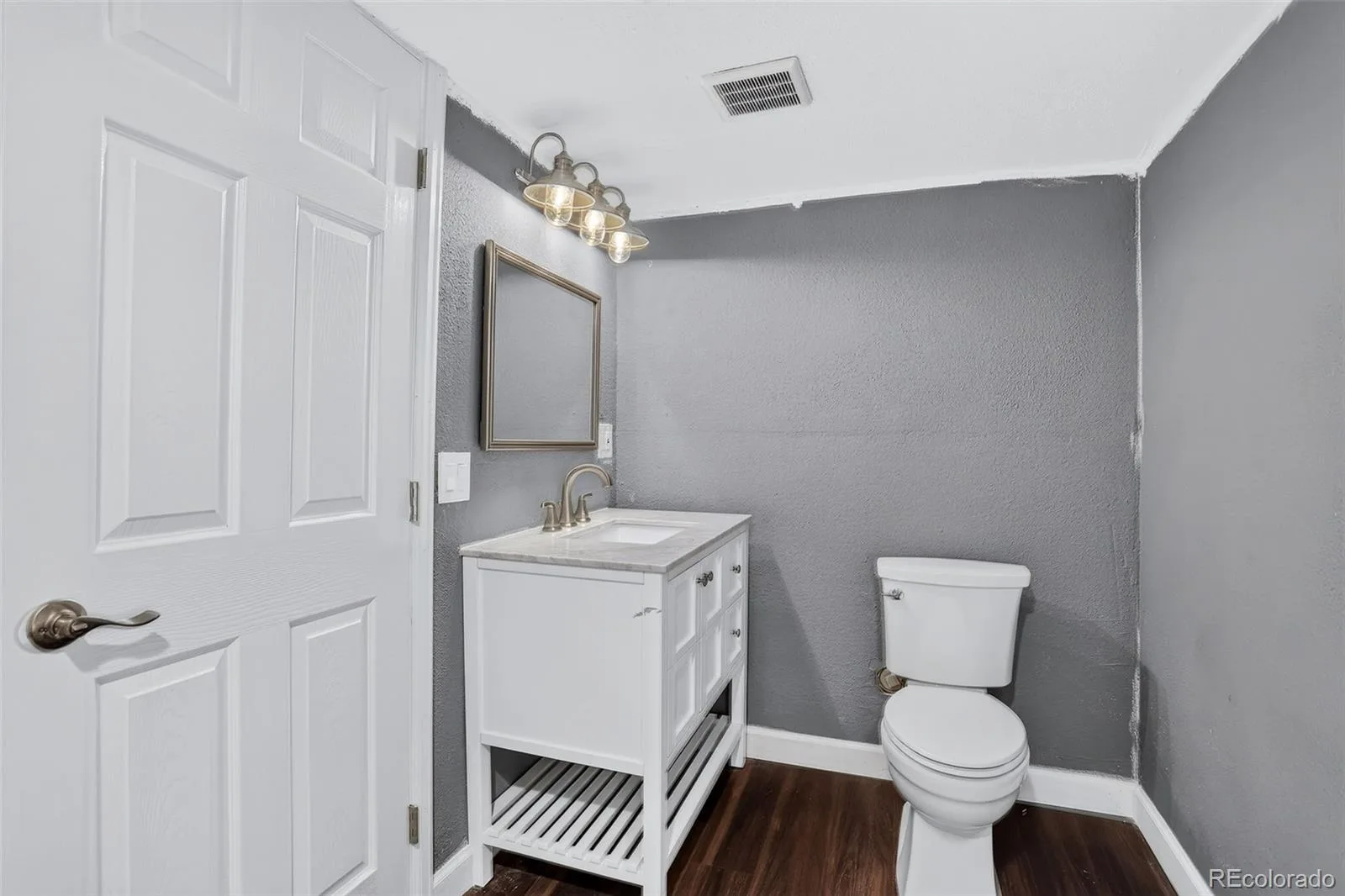 5033 S Owens Street Littleton CO 80127 | MLS #REC6171466 08142026111237 1600 39