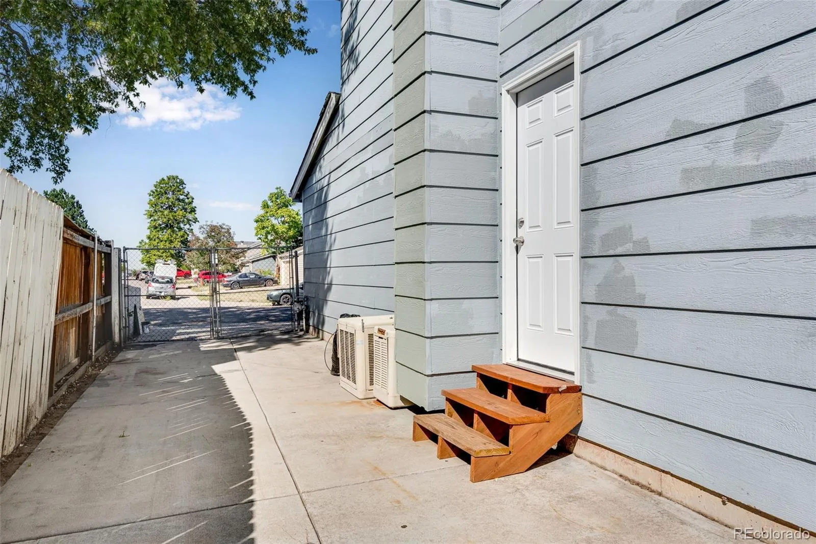 14532 E 45th Avenue Denver CO 80239 | MLS #REC6171854 10082026025016 1600 19