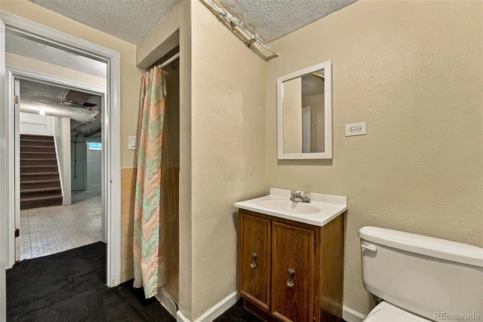 2377 Krameria Street Denver CO 80207 | MLS #REC6172319 09242026064654 1600 19