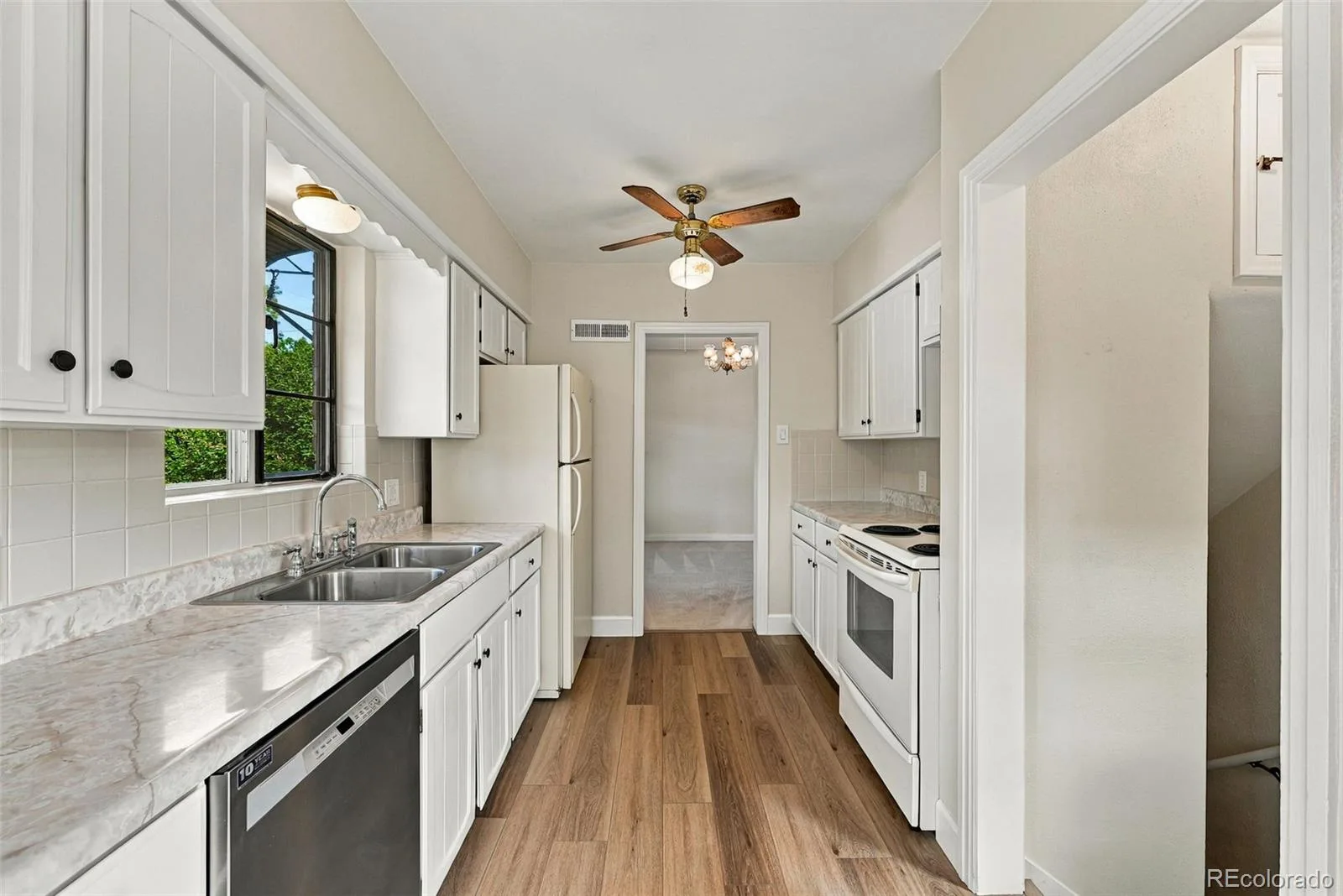 2377 Krameria Street Denver CO 80207 | MLS #REC6172319 09242026064654 1600 8
