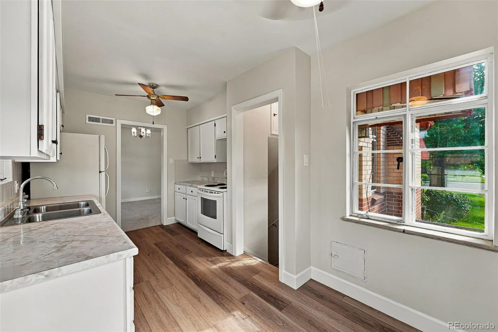 2377 Krameria Street Denver CO 80207 | MLS #REC6172319 09242026064654 1600 9