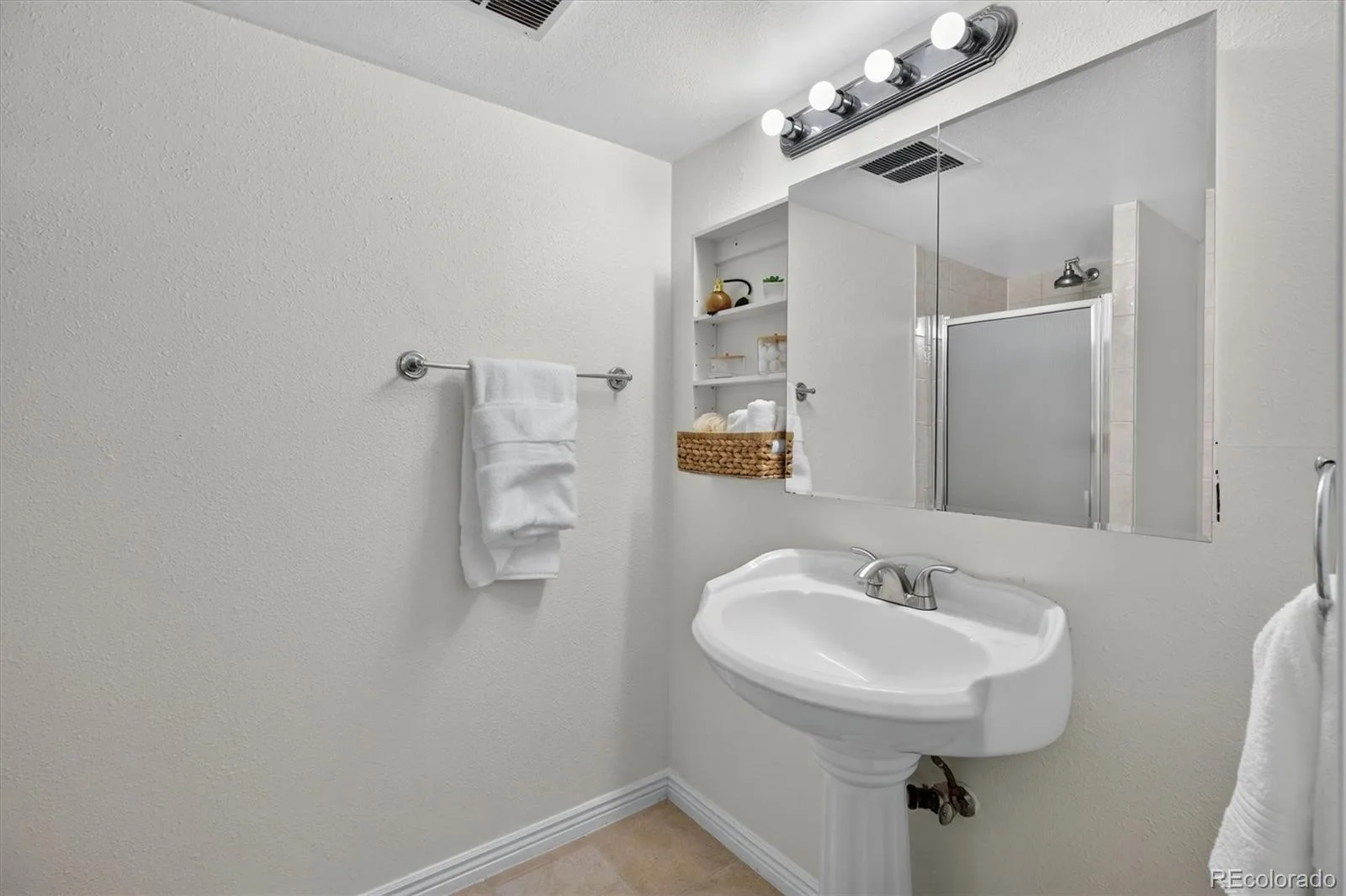 3420 S Locust Street #D Denver CO 80222 MLS #REC6172895 07192026123352 1600 16