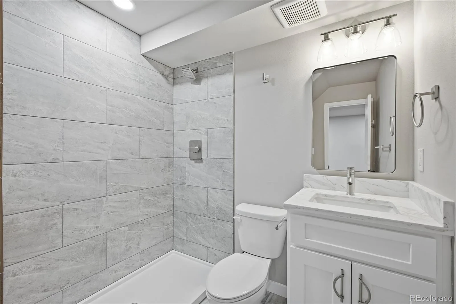 13067 King Circle Broomfield CO 80020 | MLS #REC6172937 07232026140440 1600 25