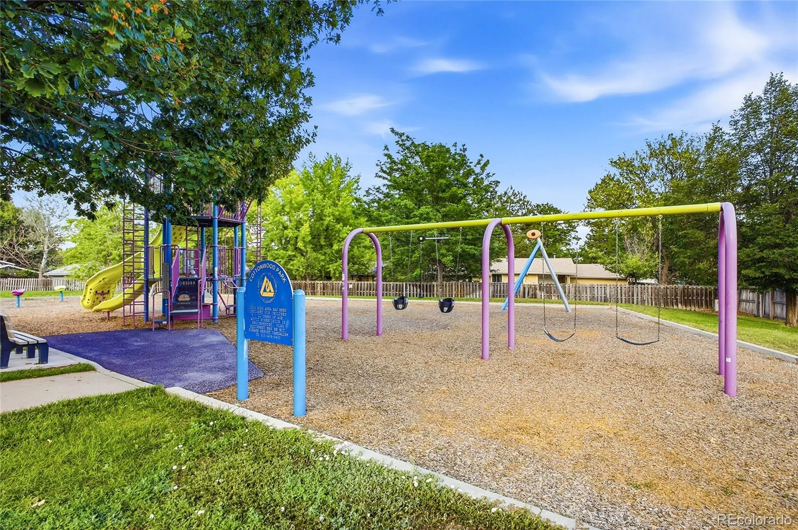 13067 King Circle Broomfield CO 80020 | MLS #REC6172937 07232026140440 1600 38