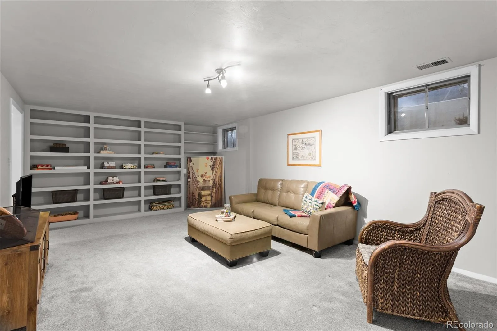 6487 Independence Way Arvada CO 80004 | MLS #REC6174167 08032026232256 1600 23