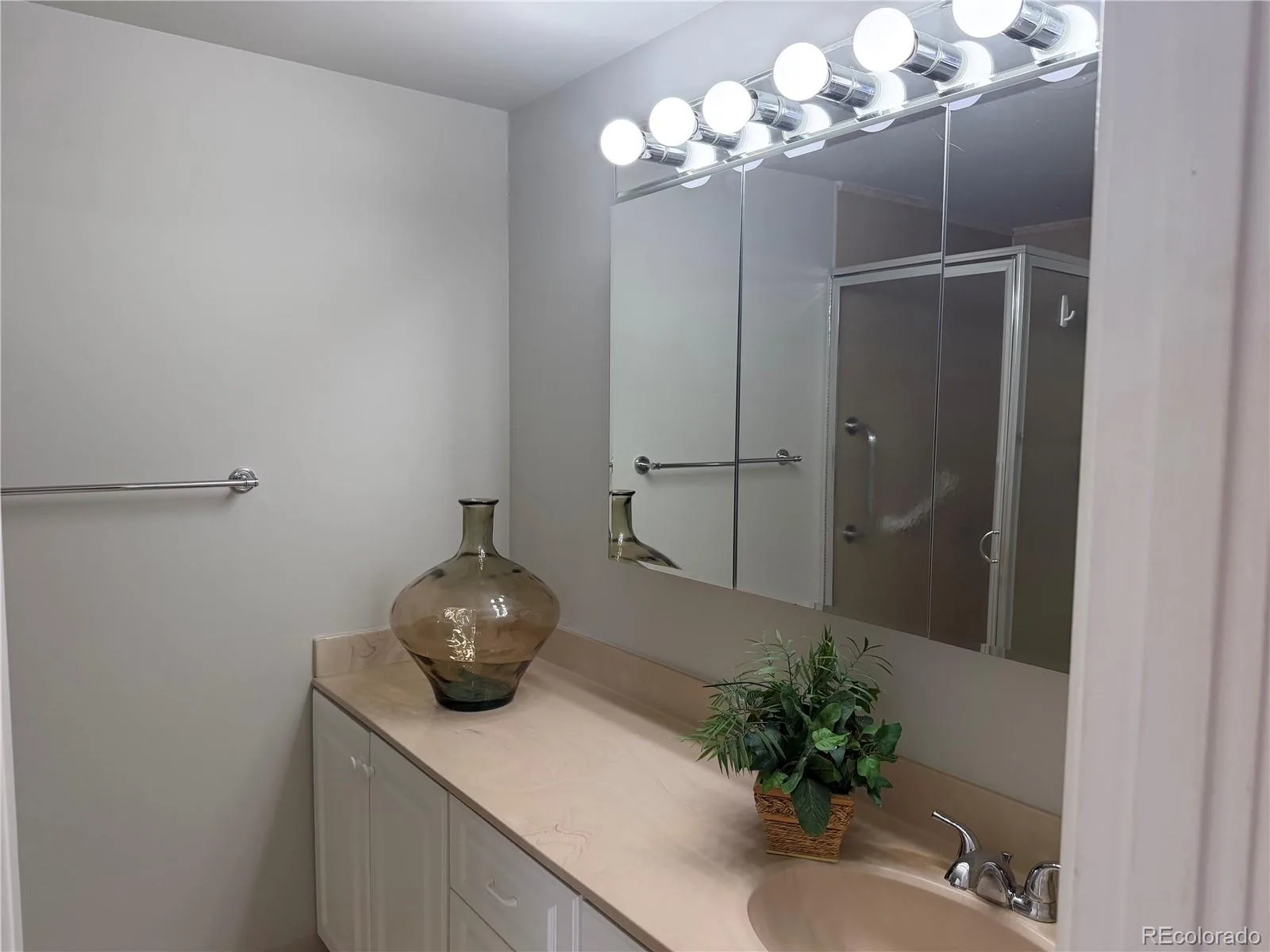 7865 E Mississippi Avenue #1205 Denver CO 80247 | MLS #REC6174752 10132026192032 1600 9